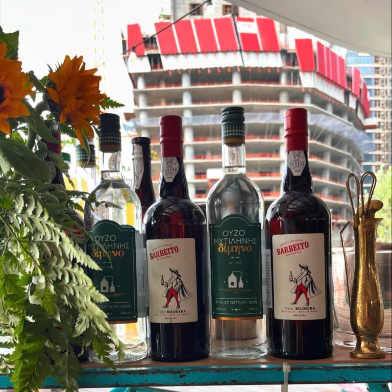 אוטו יין – Wine truck