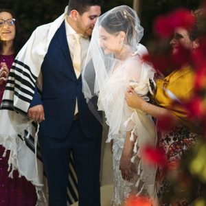 Meggy offek מגי אופק - מפיקה ומנהלת אירועים אישית